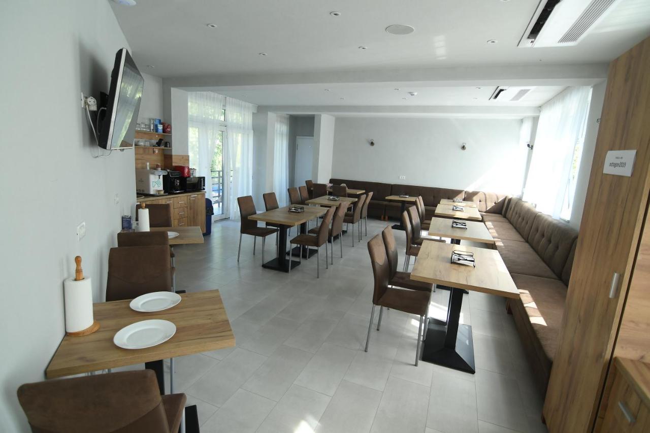 Octogon Hotel Băile Felix Eksteriør billede