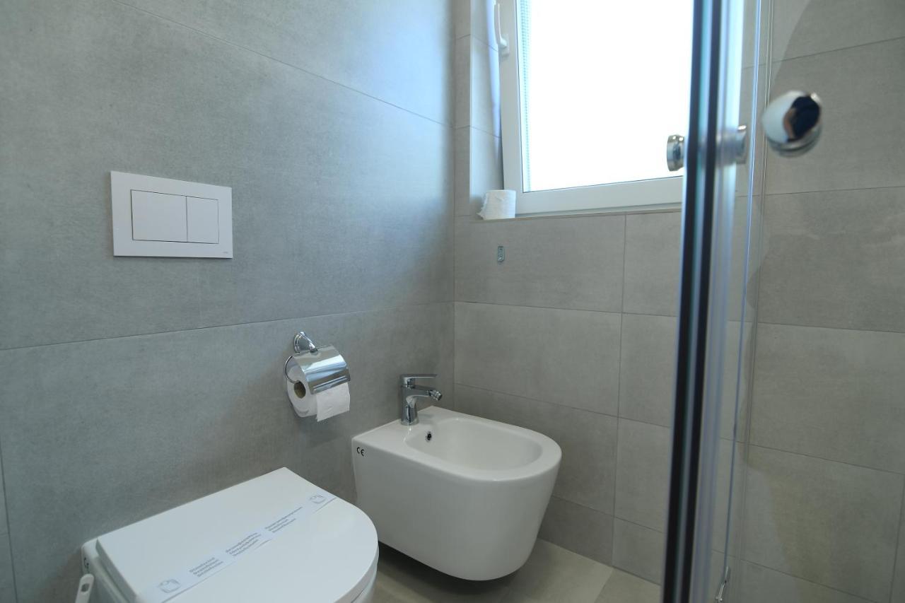 Octogon Hotel Băile Felix Eksteriør billede